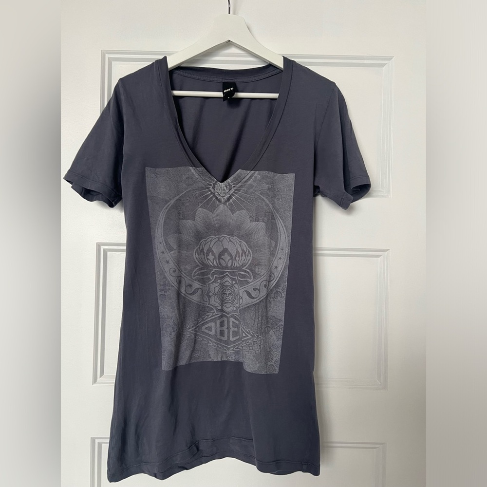 OBEY T-shirt size L